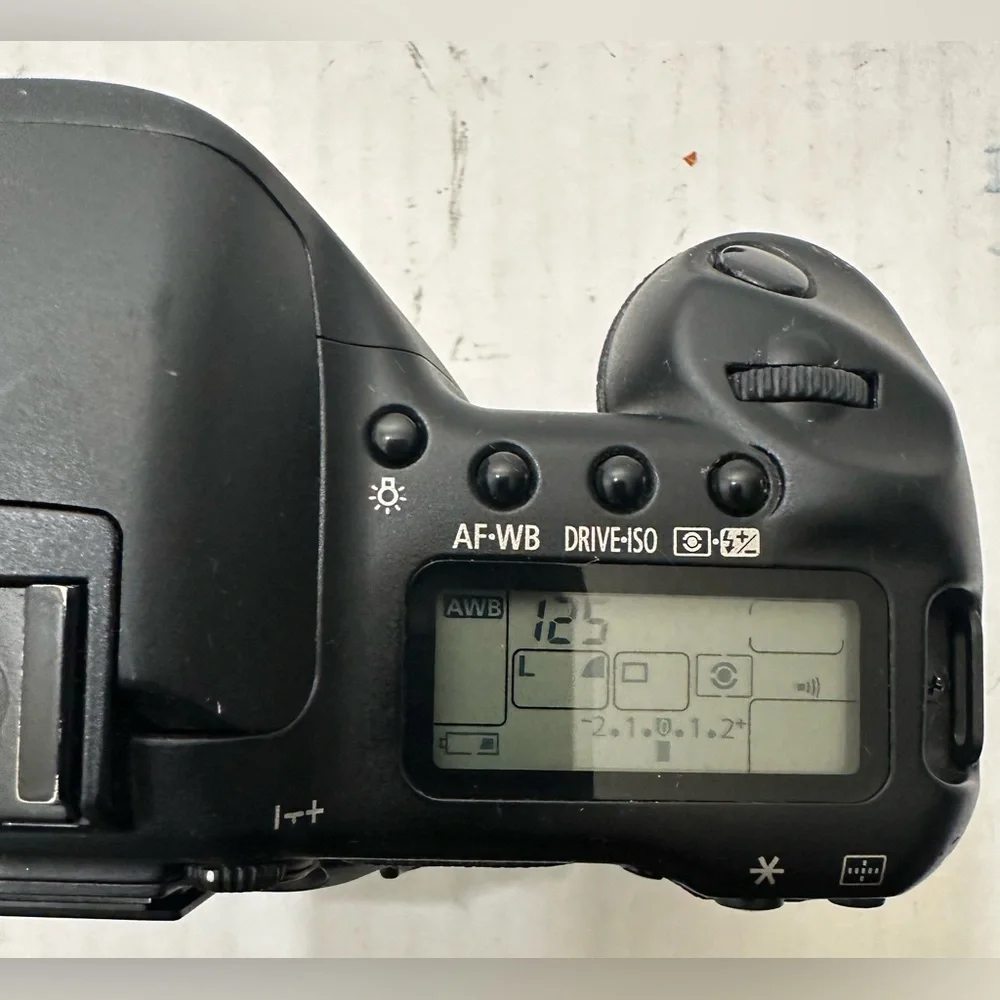Canon EOS 10D 6.3MP Digital SLR Camera Black Body Only